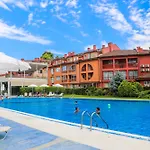 Luxury First Line With Pool By The Sea Апартамент Несебър