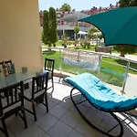 Апартамент Luxury First Line With Pool By The Sea *