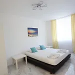 Luxury First Line With Pool By The Sea Апартамент Несебър