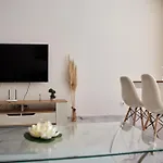 Luxury First Line With Pool By The Sea *