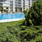 Luxury First Line With Pool By The Sea Несебър