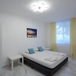 Luxury First Line With Pool By The Sea Апартамент *