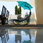 Luxury First Line With Pool By The Sea Апартамент