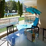 Апартамент Luxury First Line With Pool By The Sea *