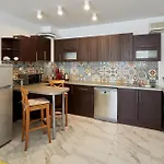 Luxury First Line With Pool By The Sea Апартамент *