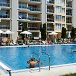 Апартамент Luxury First Line With Pool By The Sea *