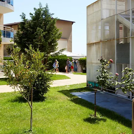 Luxury First Line With Pool By The Sea Апартамент *