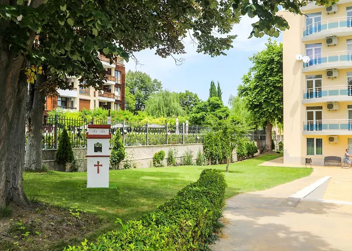 Luxury First Line With Pool By The Sea Nesebar