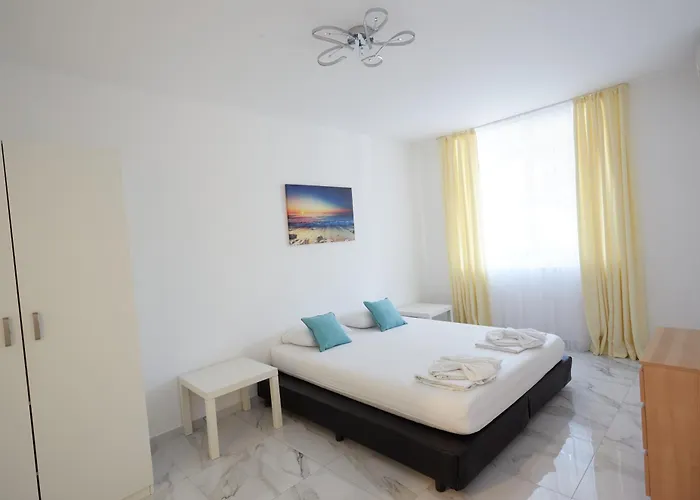 Luxury First Line With Pool By The Sea Apartment Nesebar