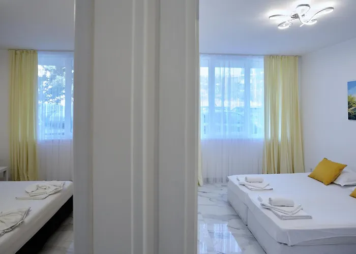 Luxury First Line With Pool By The Sea *