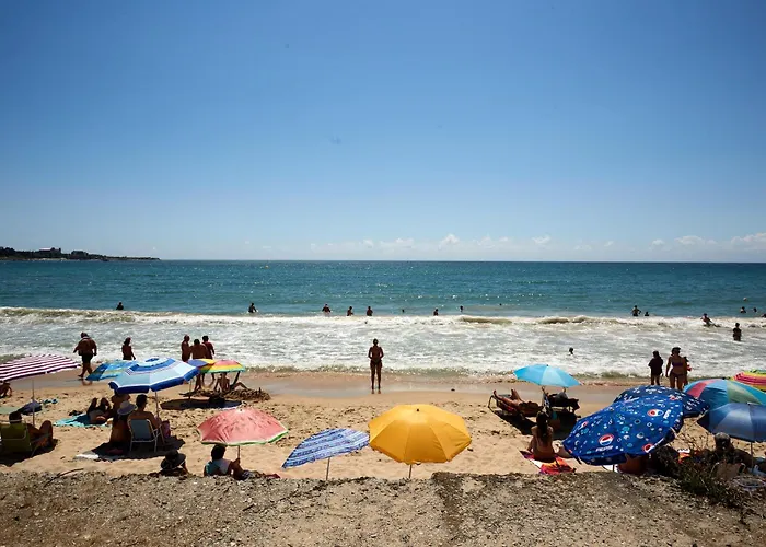 Apartment Luxury First Line With Pool By The Sea